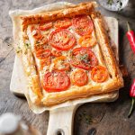 Schnelle, sommerliche Tomatentarte