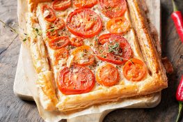 Schnelle, sommerliche Tomatentarte