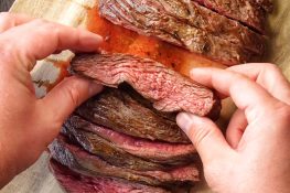 Französische Finesse auf dem Teller – Bavette von Château Boeuf mit grünem Spargelrisotto