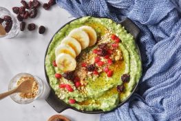 Grüne Smoothie-Bowl – gesundes Frühstück voller Vitamine