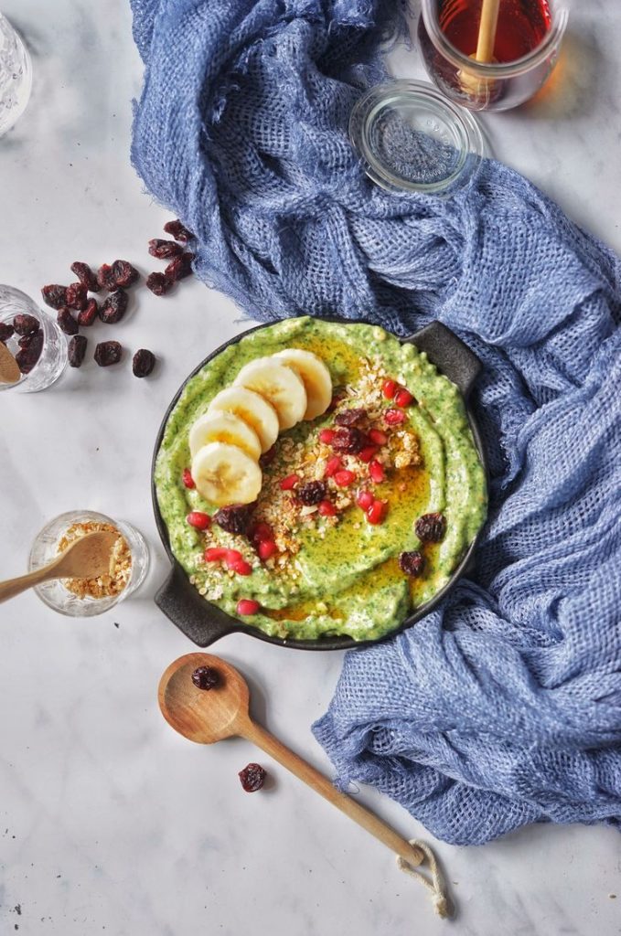 Grüne Smoothie-Bowl – gesundes Frühstück voller Vitamine